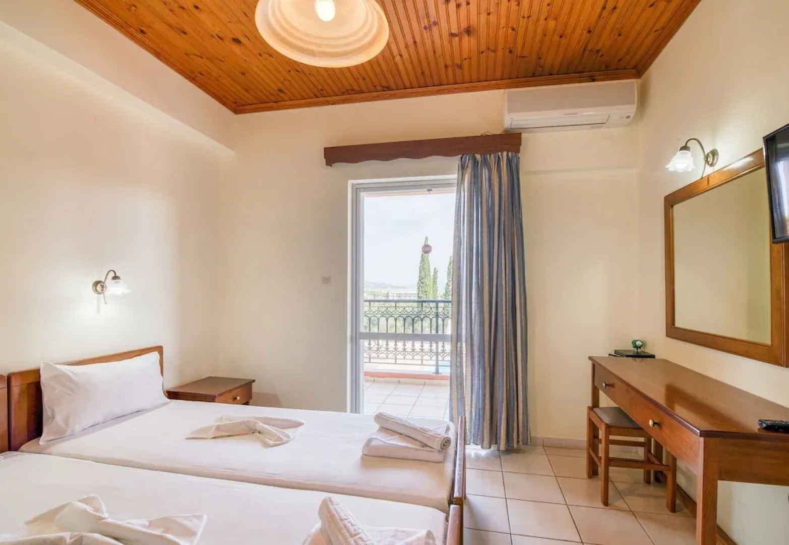 Zante Dolphin I Alykes