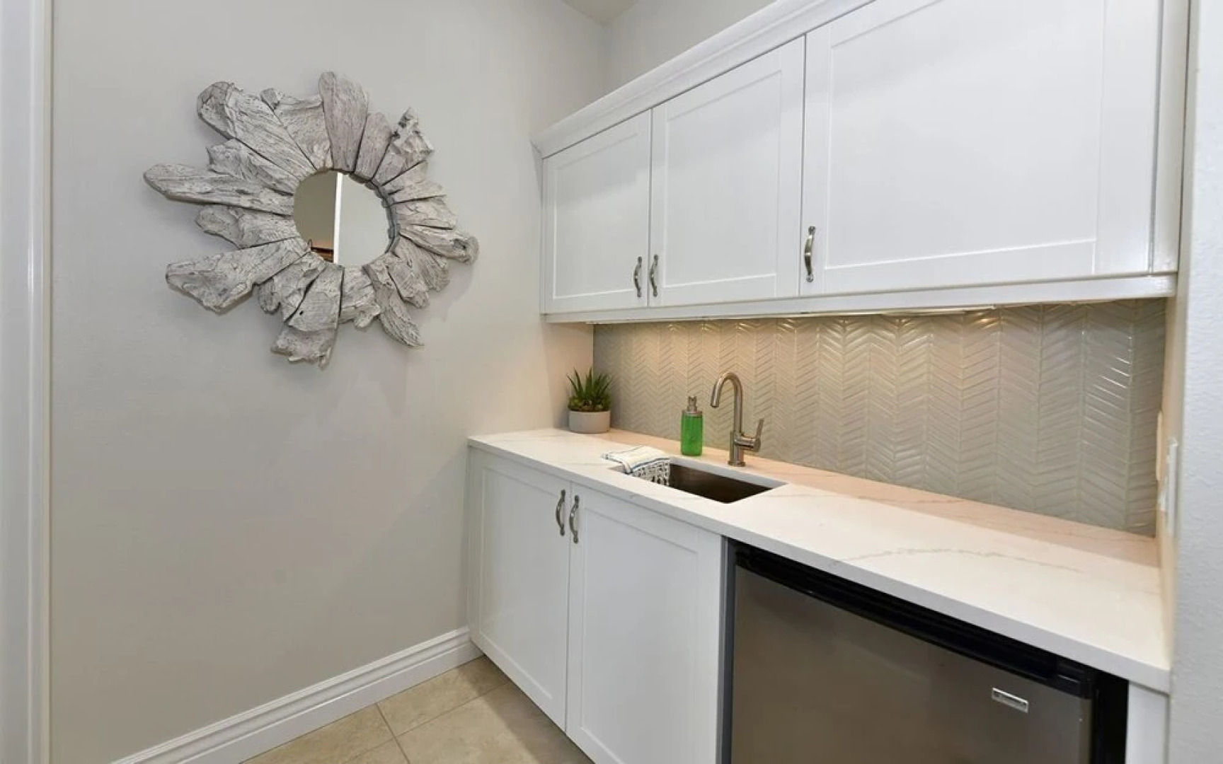 Harbor Villa Club 305