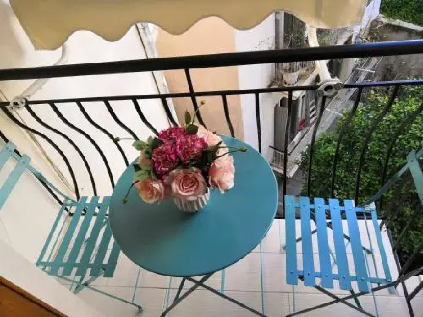 Paradise Apartment in Peiraiki