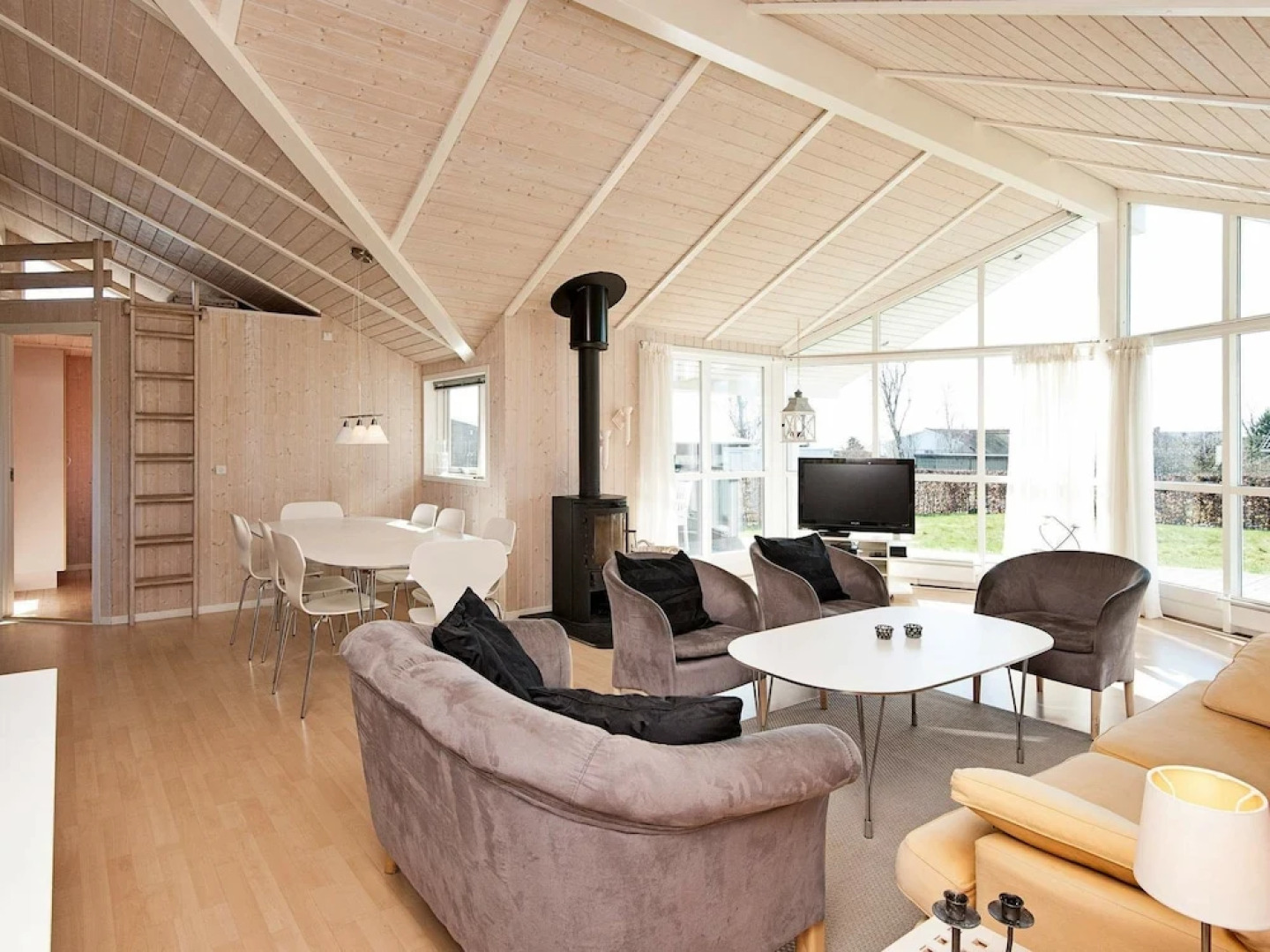 Luxurious Holiday Home in Børkop With Whirlpool