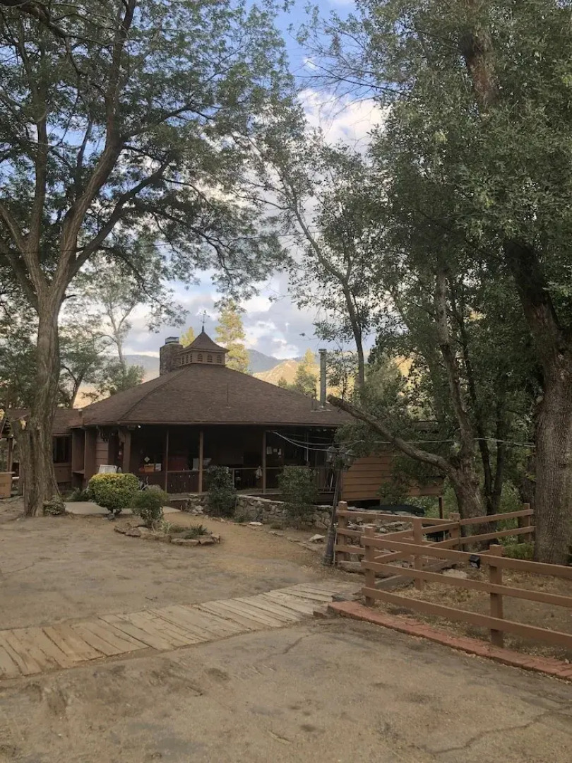 Quiet Mind Lodge Retreat & Spa  Sequoias