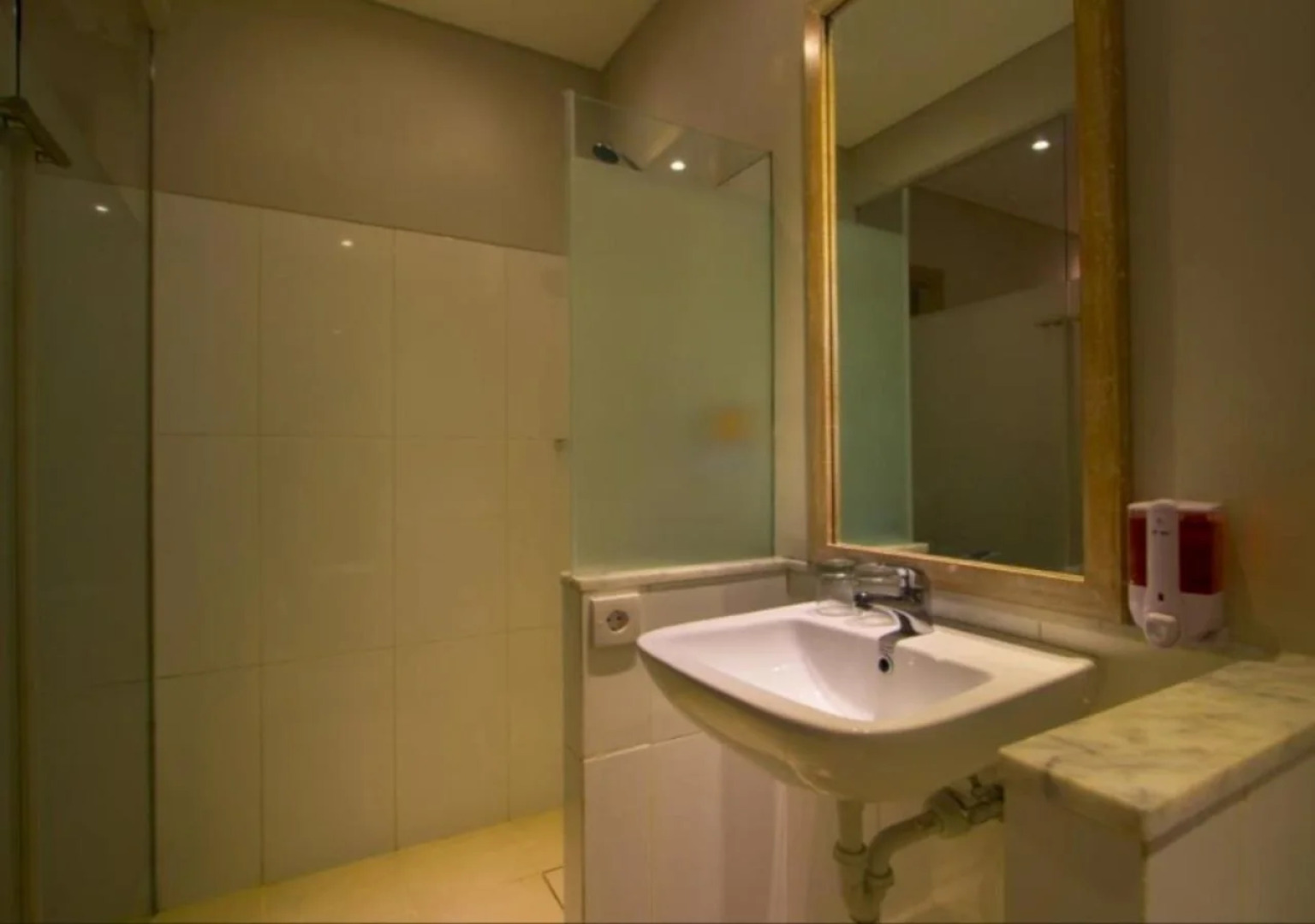 OYO 2854 COZY B&B Seminyak