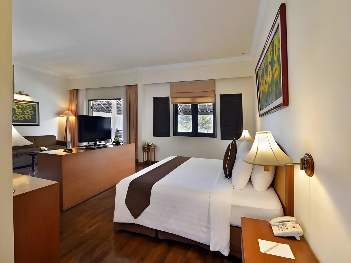 Grand Whiz Hotel Trawas