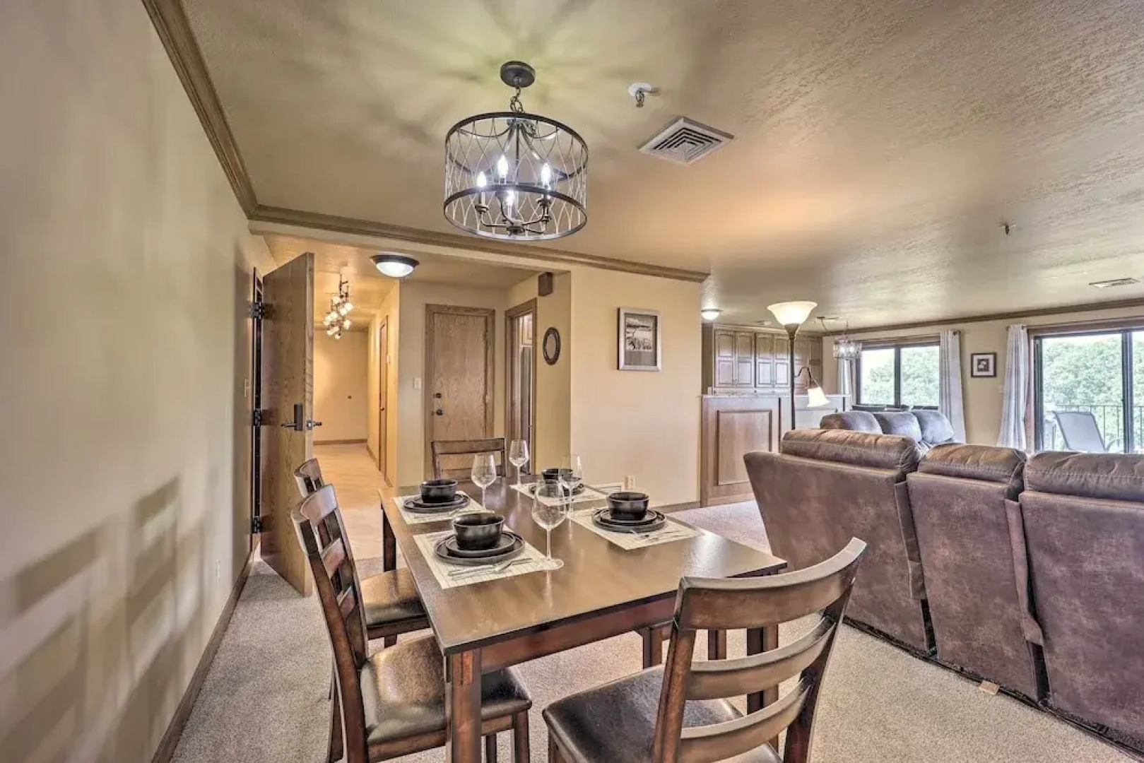 Golf Course & Lake Views: Cozy Afton Condo!