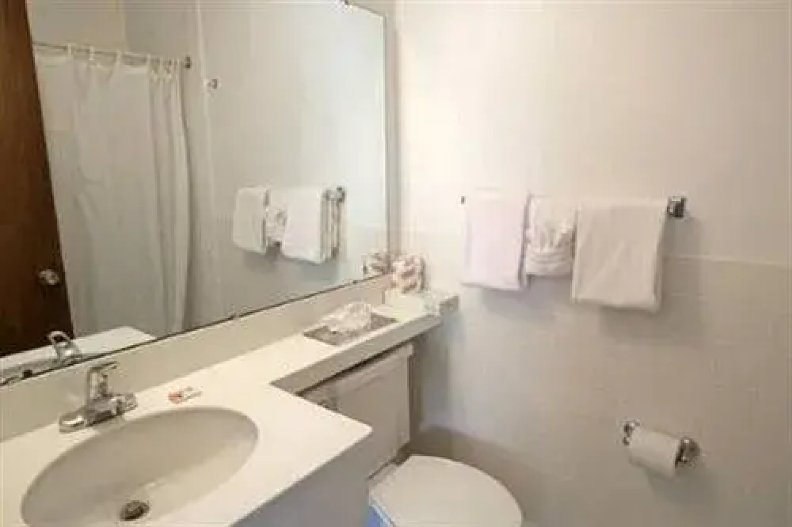 Americas Best Value Inn & Suites