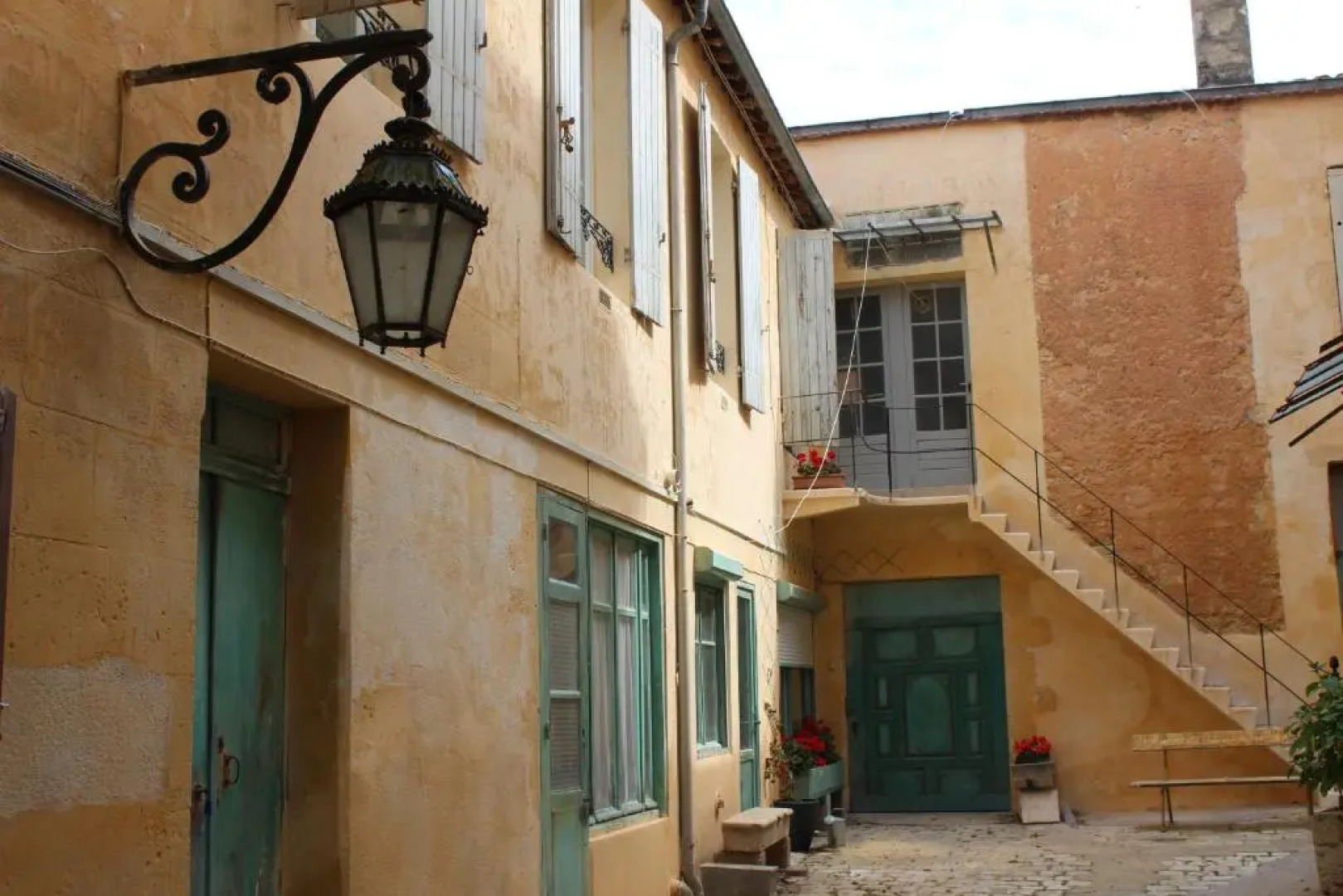 Bordeaux Village Blaye