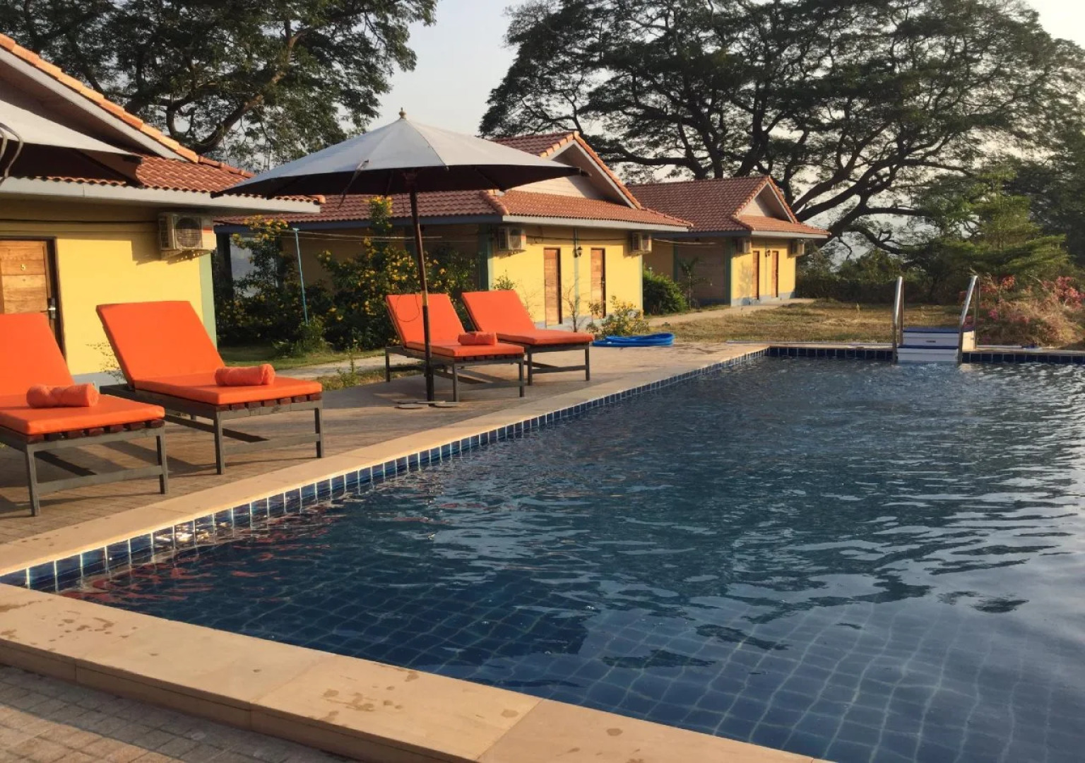 Khong Chiam Orchid Riverside Resort