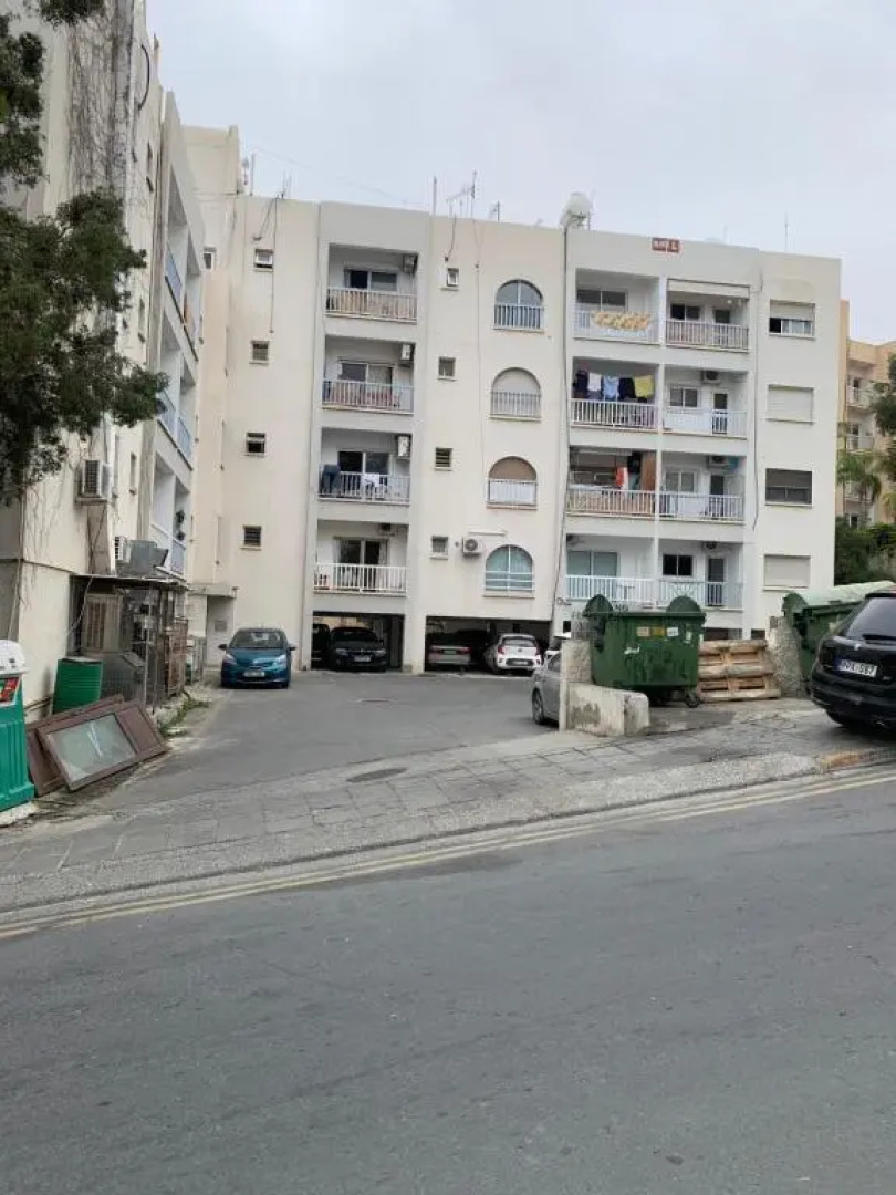 White Arches Modern Beautiful studio