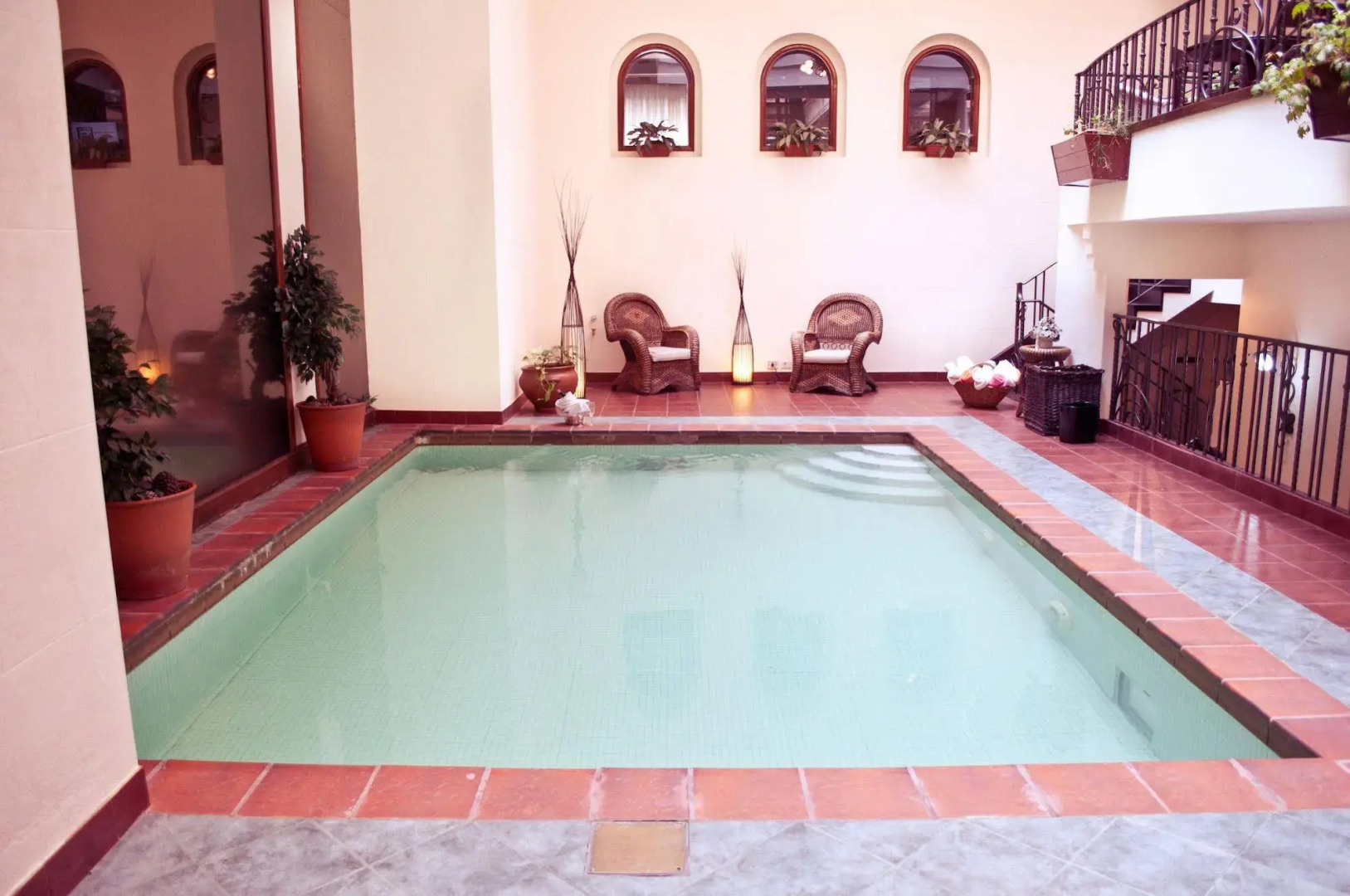 Gardi Hotel & Suites