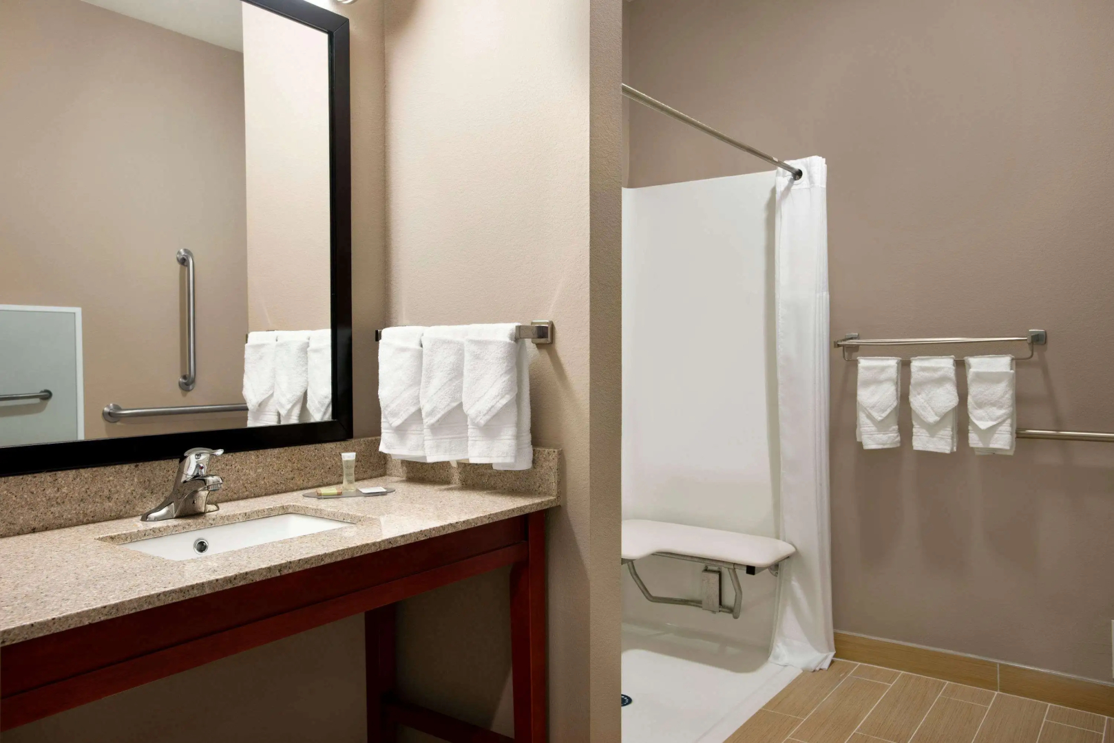 Super 8 by Wyndham Hershey Chocolate Avenue
