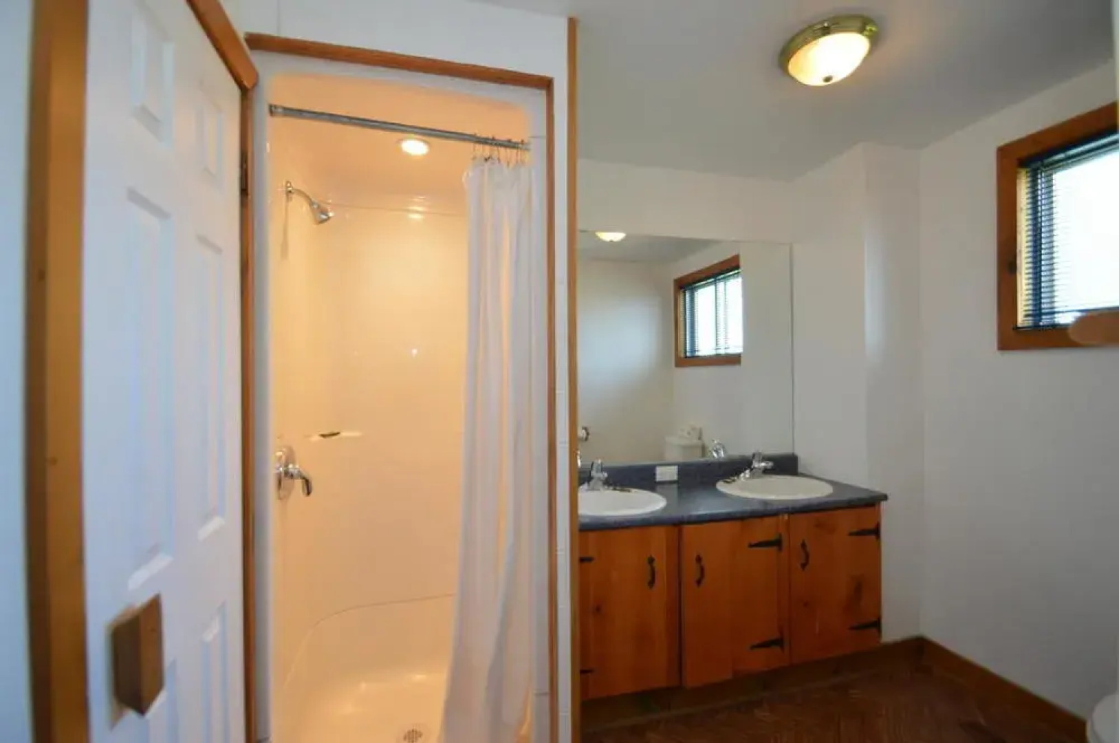 6 Bed Blue Mountain Rental with Hot Tub