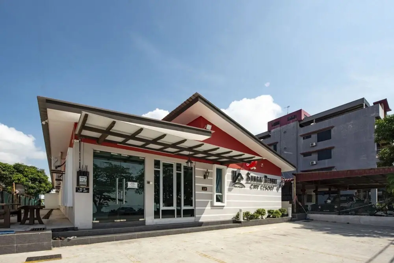 OYO 90234 Sungai Rengit City Resort 2