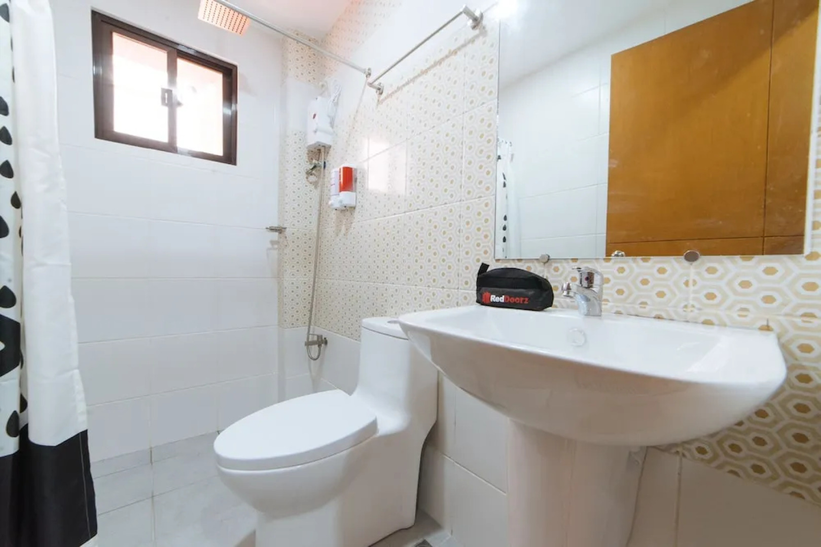 RedDoorz Plus near Subic Town Zambales