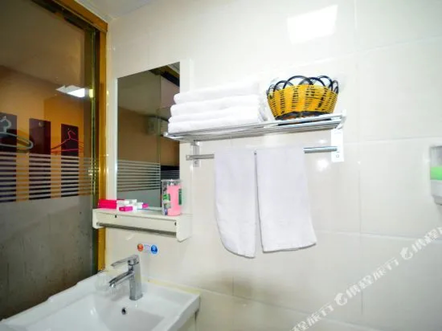 Ni Hao Hotel (Shuyang Shanghai South Road RT-Mart)