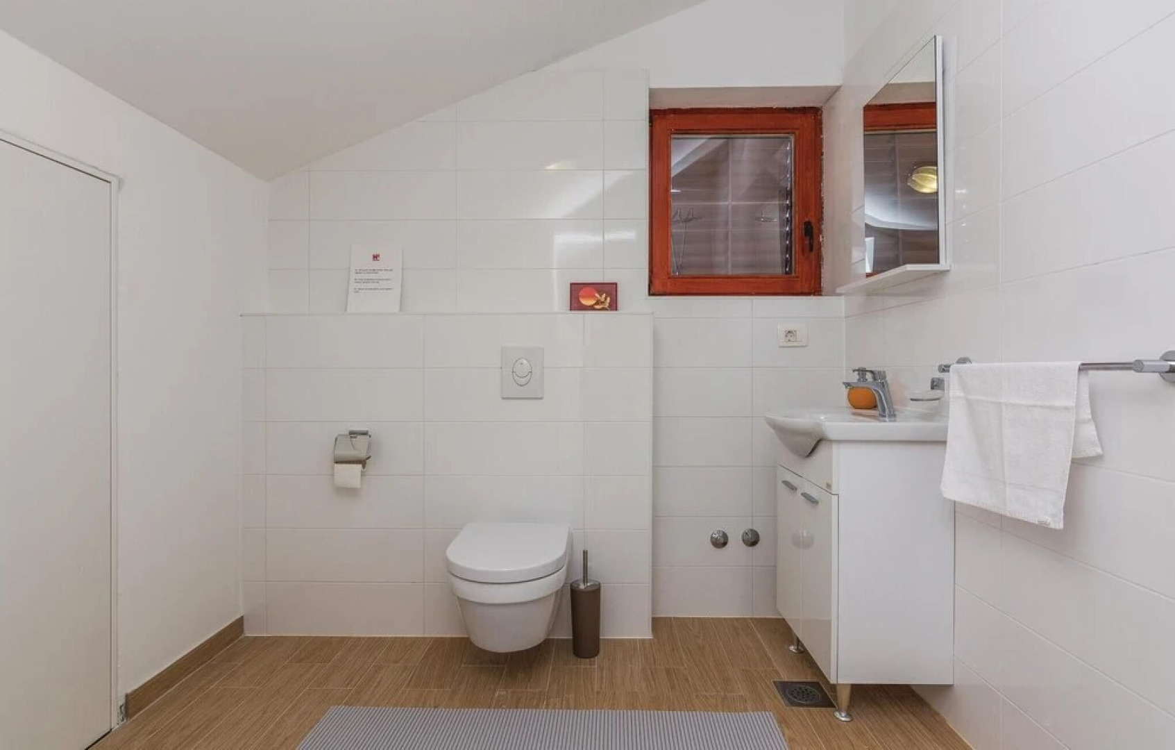 Awesome Home in Sv Filip i Jakov With Sauna, Wifi and 5 Bedrooms