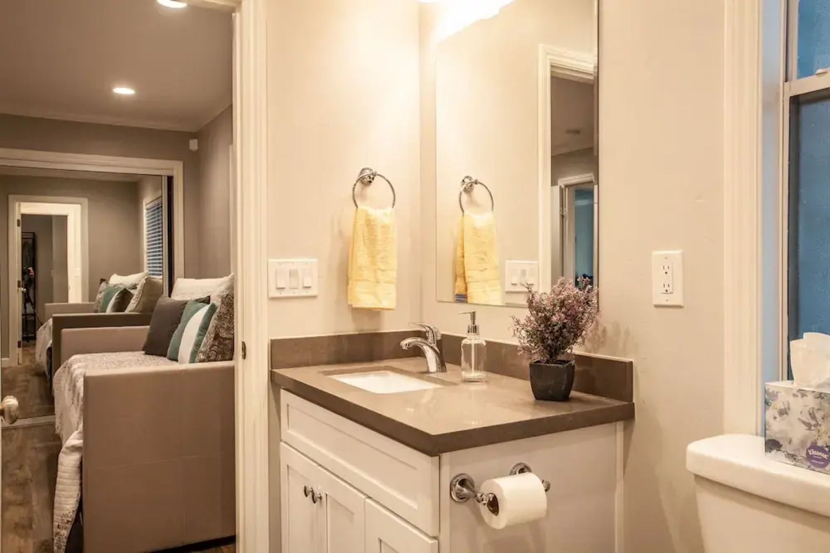 Cozy Country in Sebastopol - 3 Br Cottage