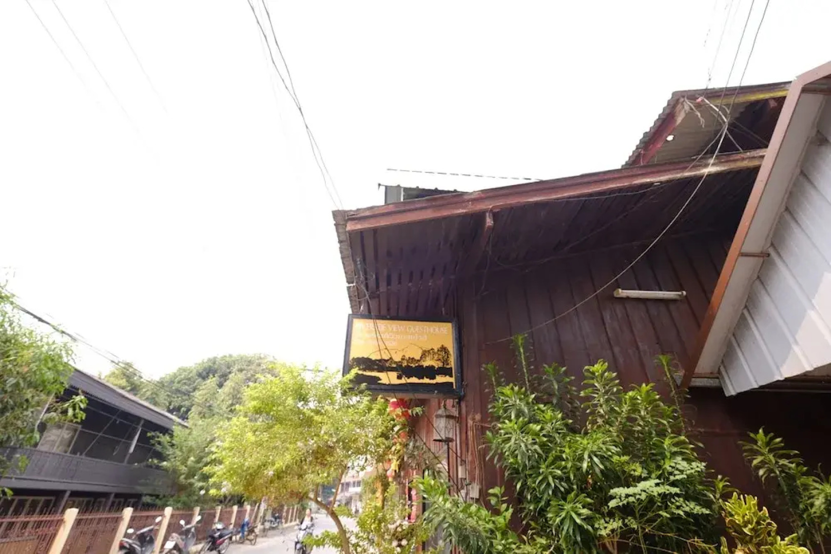 Riverside View Guesthouse