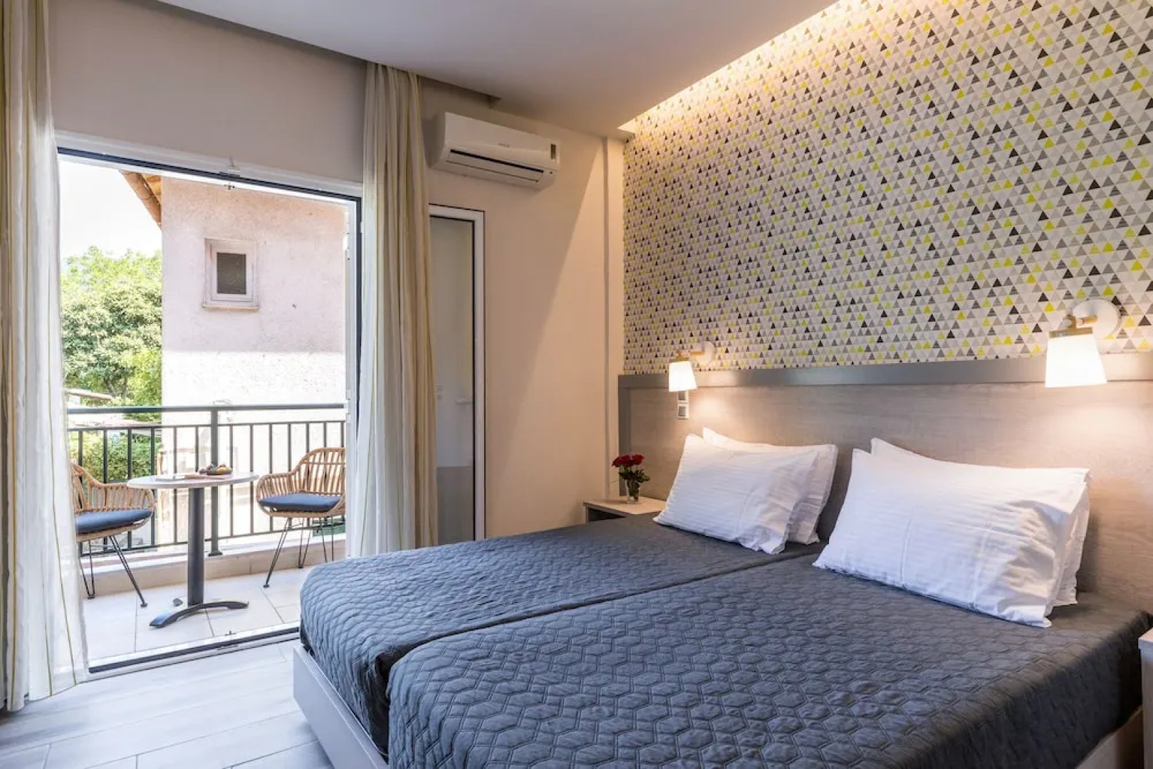 Ipsos Beach Studios By Konnect