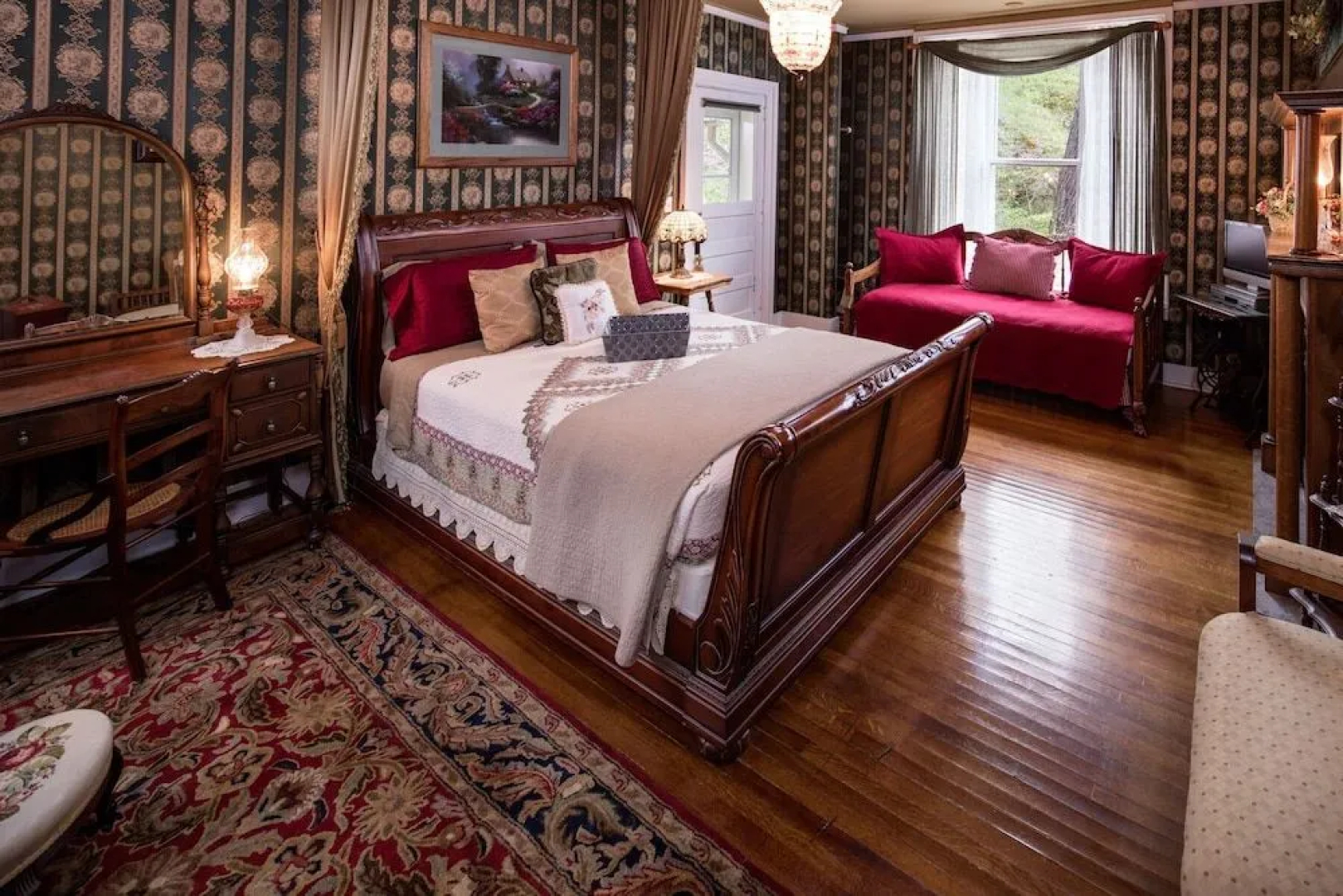 The Steamboat House Bed & Breakfast