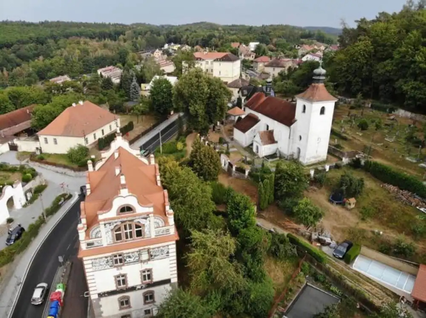 Sazava River Cottage With Boating Experience