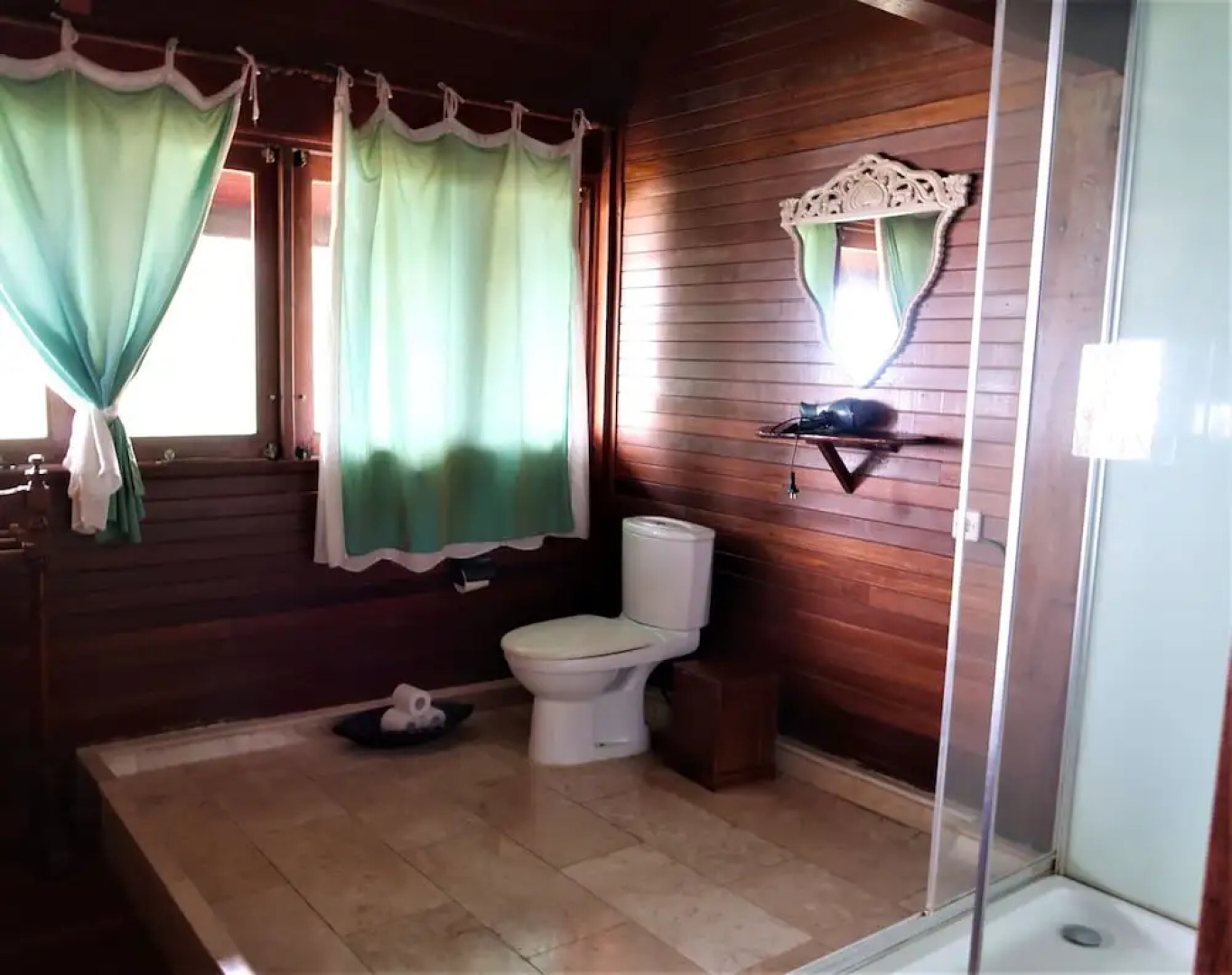 Breve Azurine Lagoon Retreat