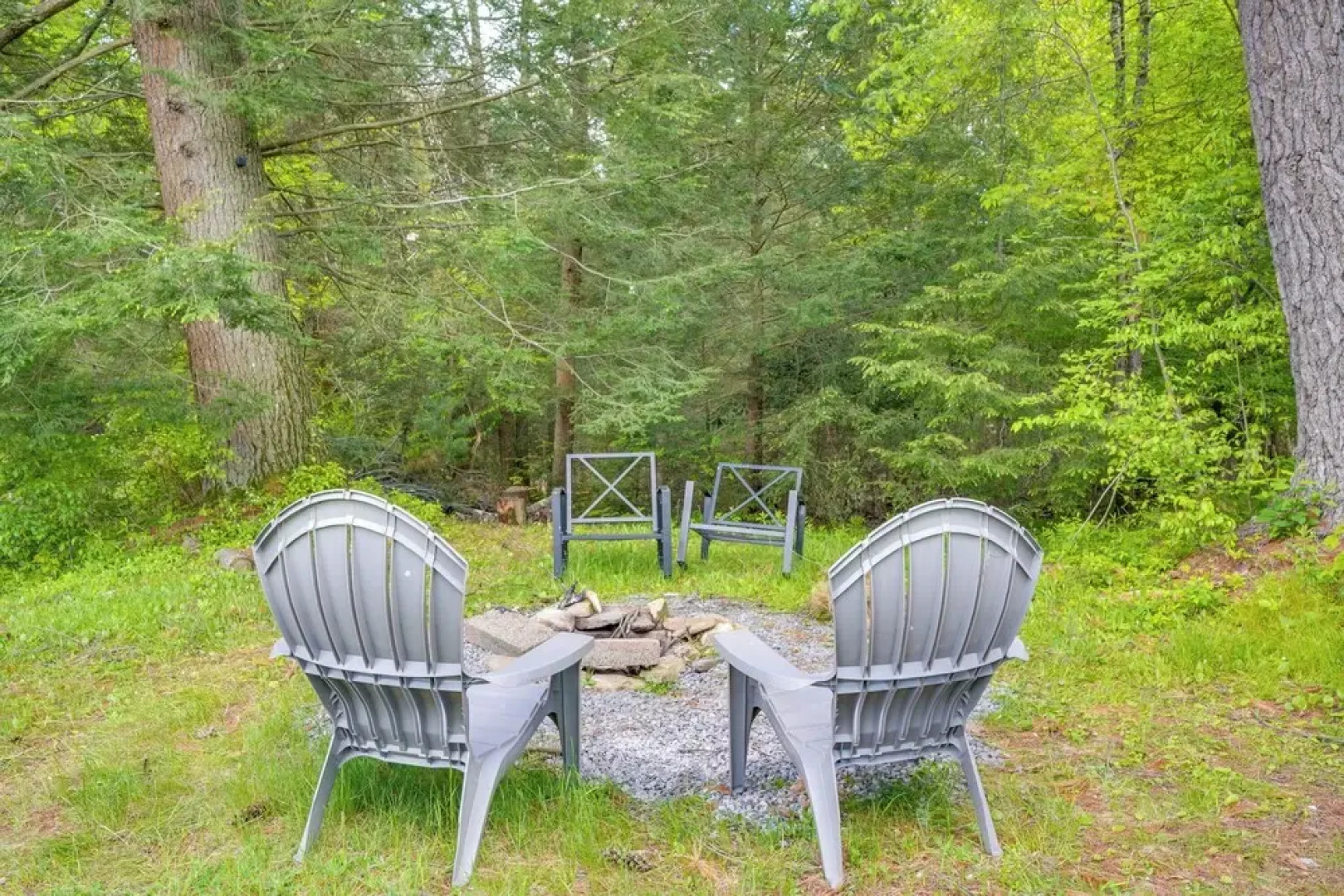 7 Mi to Jack Frost Ski Area: Cozy Blakeslee Cabin!