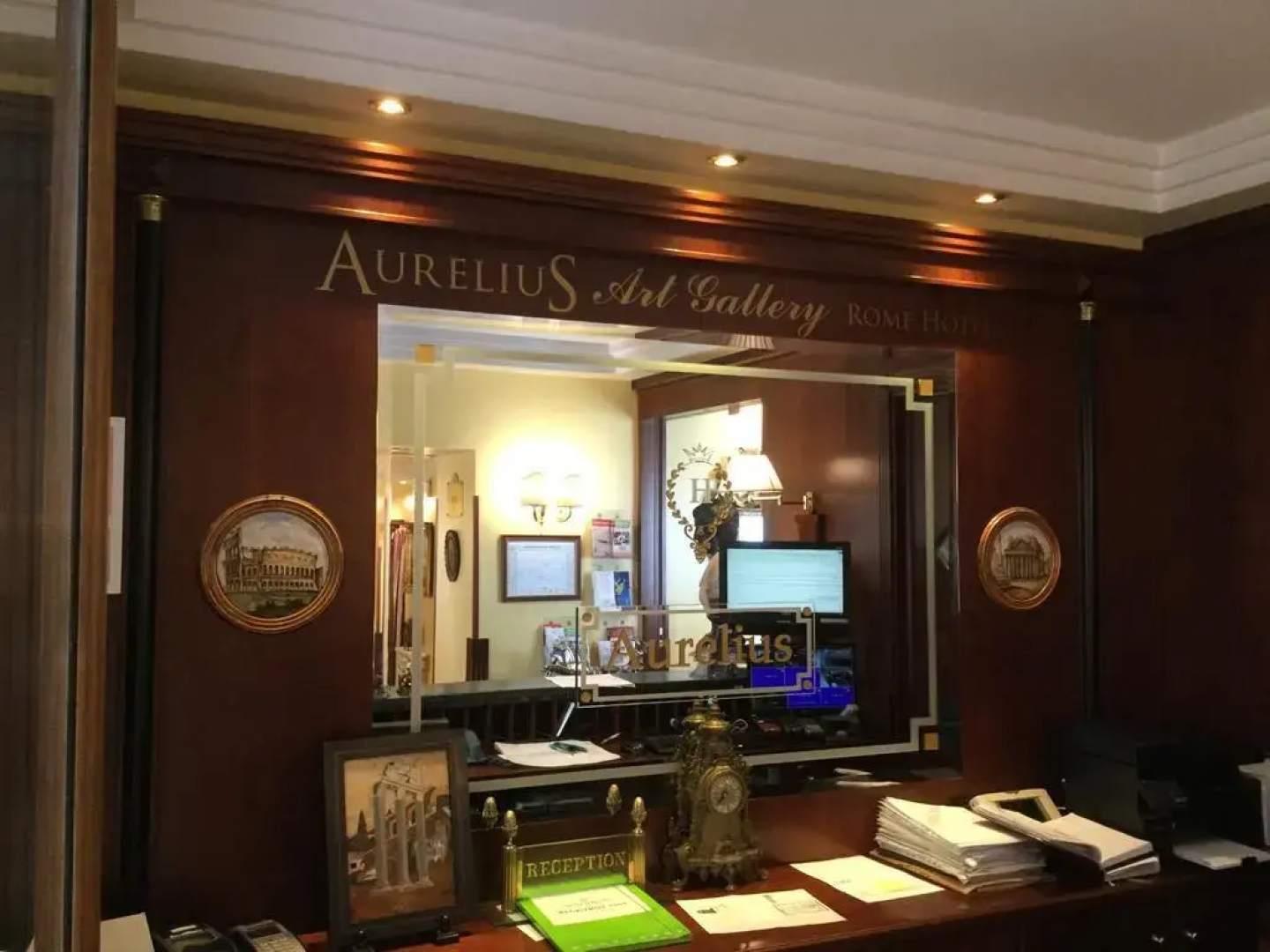 Aurelius Art Gallery Hotel