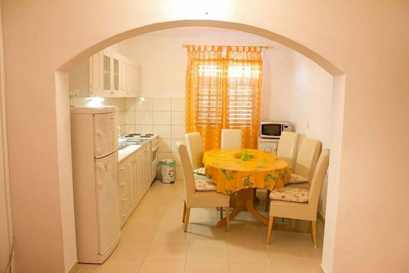 Apartment Josip - with parking: A1 Rogoznica, Riviera Sibenik