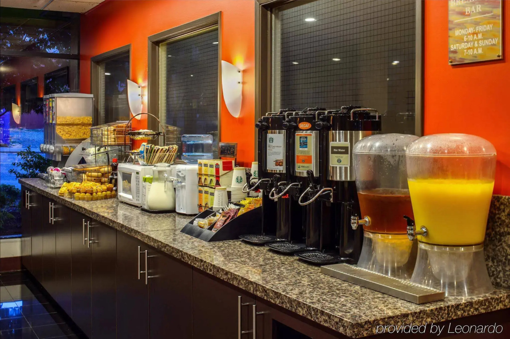 Staypineapple, University Inn, University District Seattle