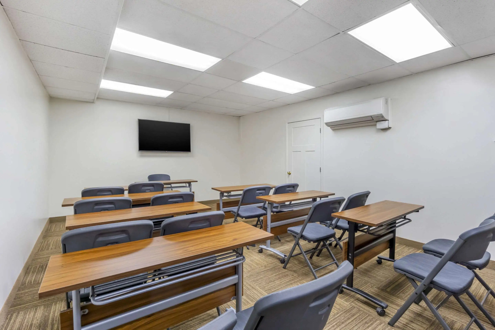 Comfort Inn & Suites Sea-Tac Airport