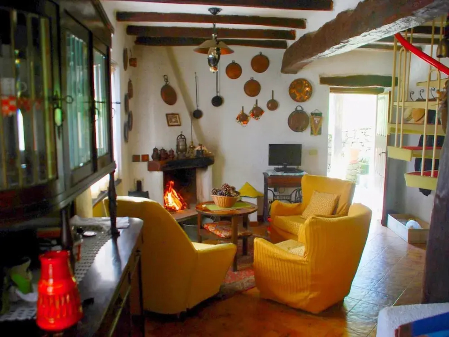 Rustic Home in the Countryside for a Holiday Full of Relaxation and Privacy