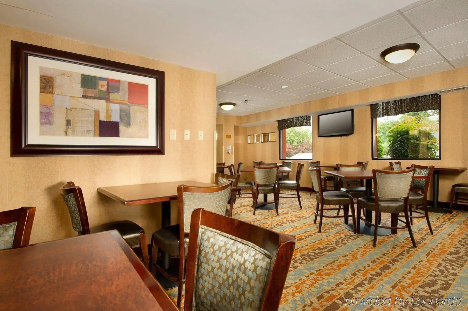 Holiday Inn Express Fairfax - Arlington Boulevard by IHG