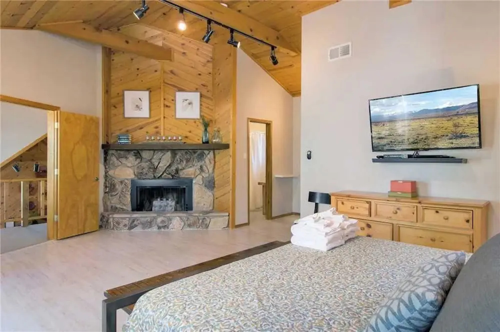 Air Nuevo - Three Bedroom Cabin