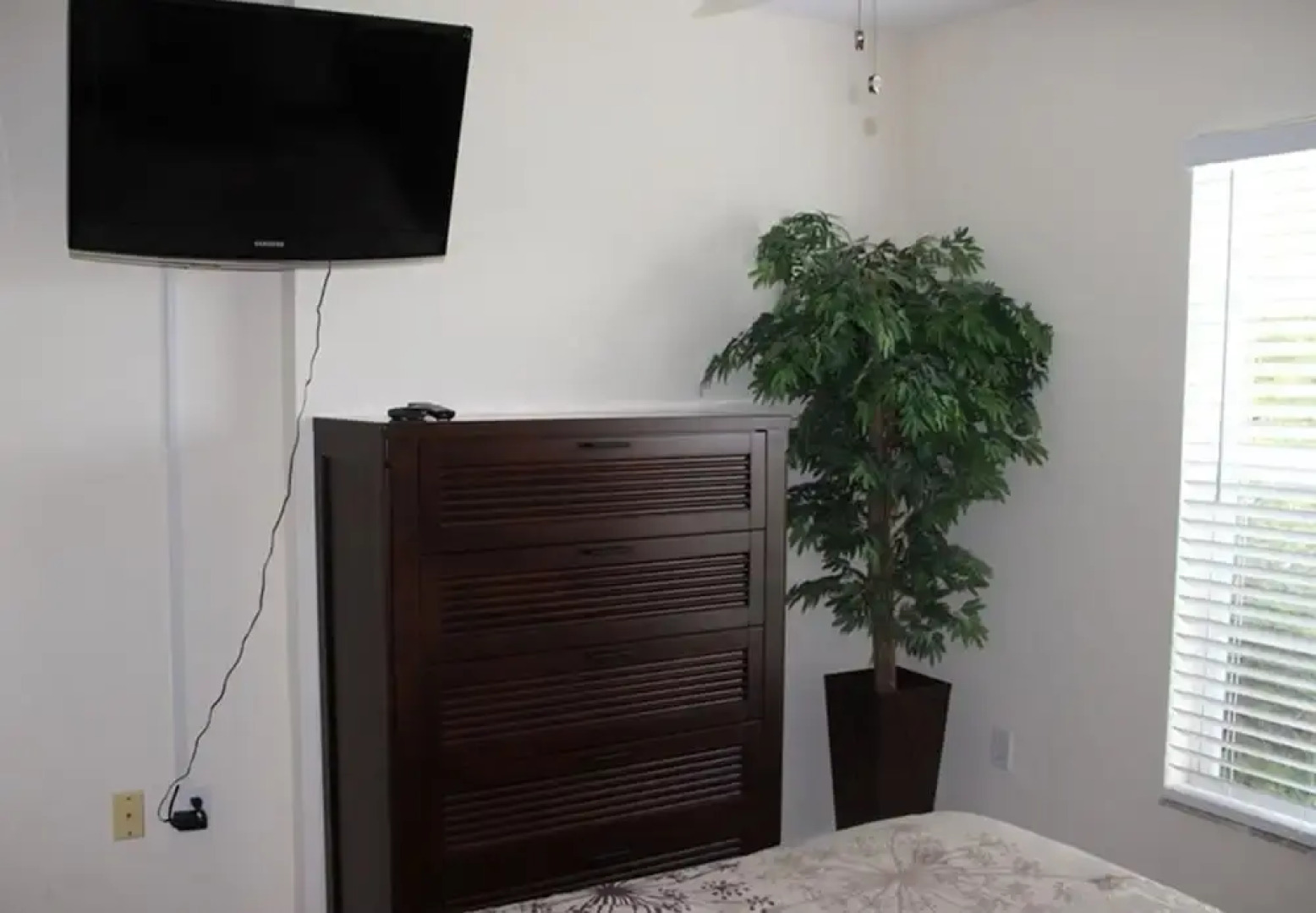 Yvonne by 123cape VR