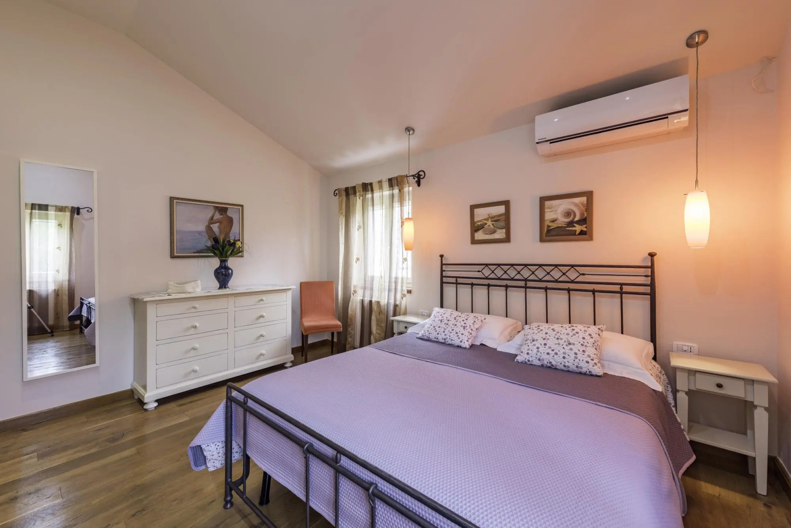 Lipa in Krnica with 4 bedrooms and 3 bathrooms