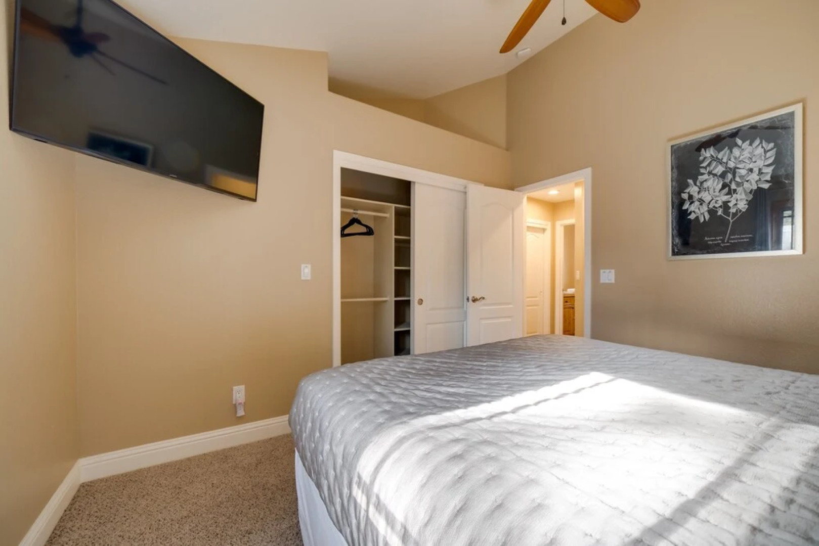 4 Mi to Ski Mt Rose: Sleek Reno-lake Tahoe Home