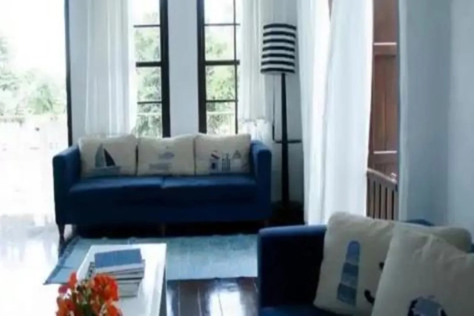 Brassiere Beach Resort