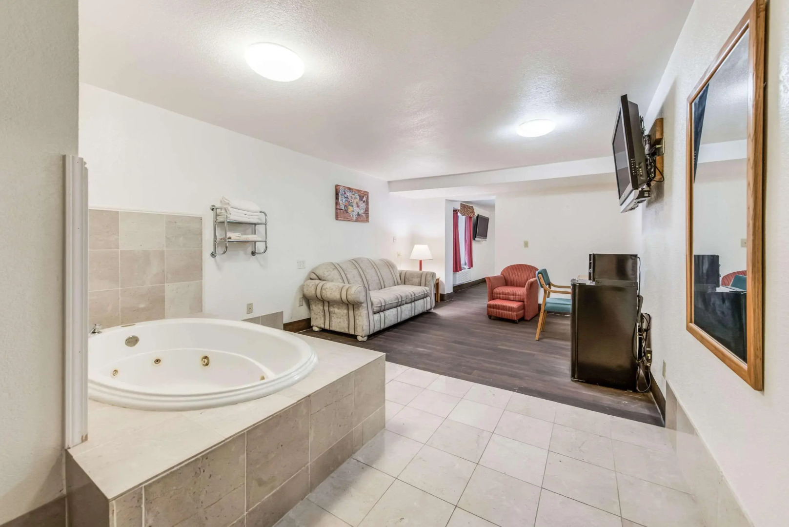 Econo Lodge Truman Inn