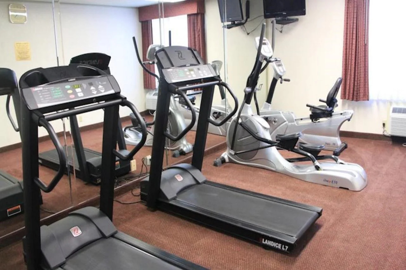 Best Western Plus South Bay Hotel