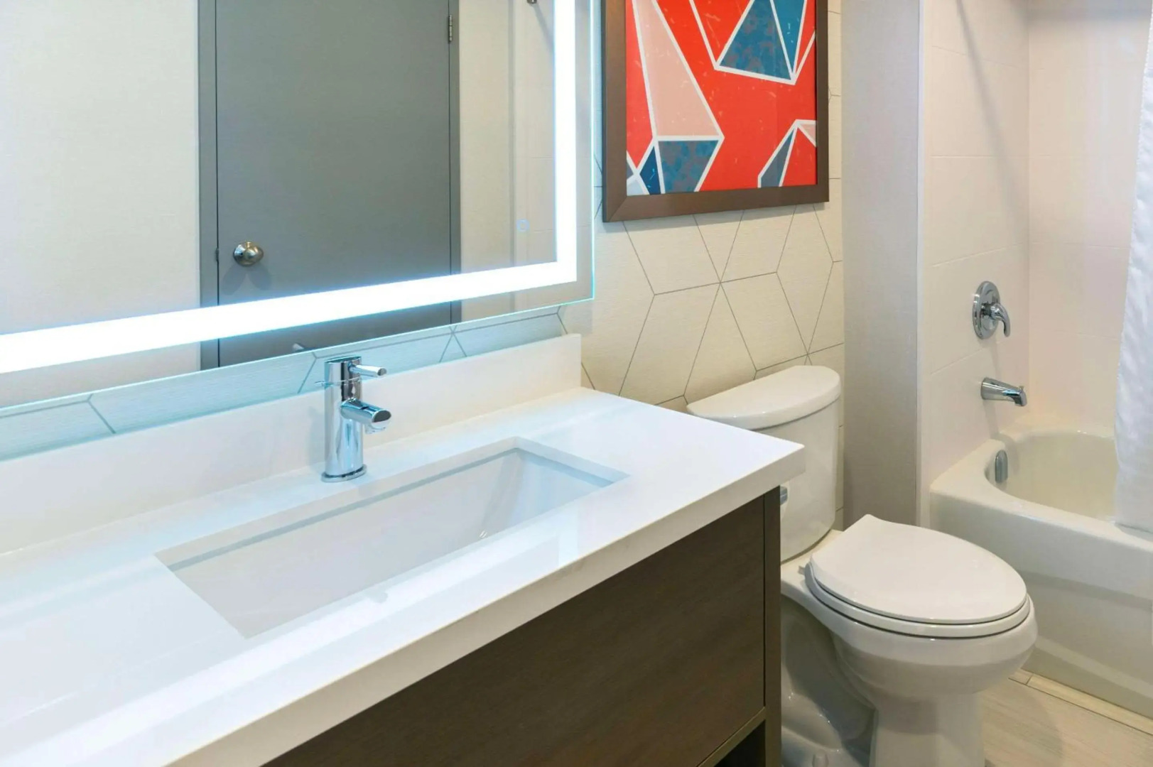 Comfort Suites London