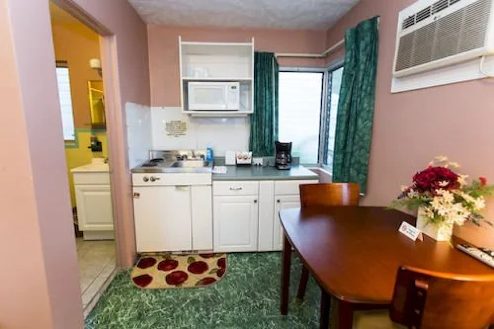 Hunnewell's Cottages