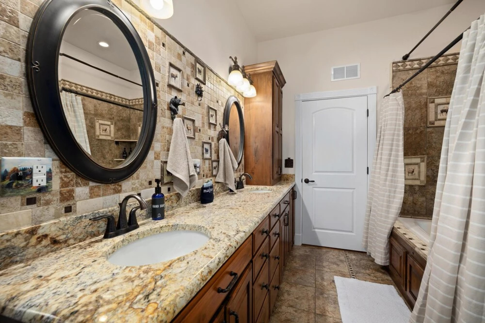 The Lakeview Retreat - Lake Access!