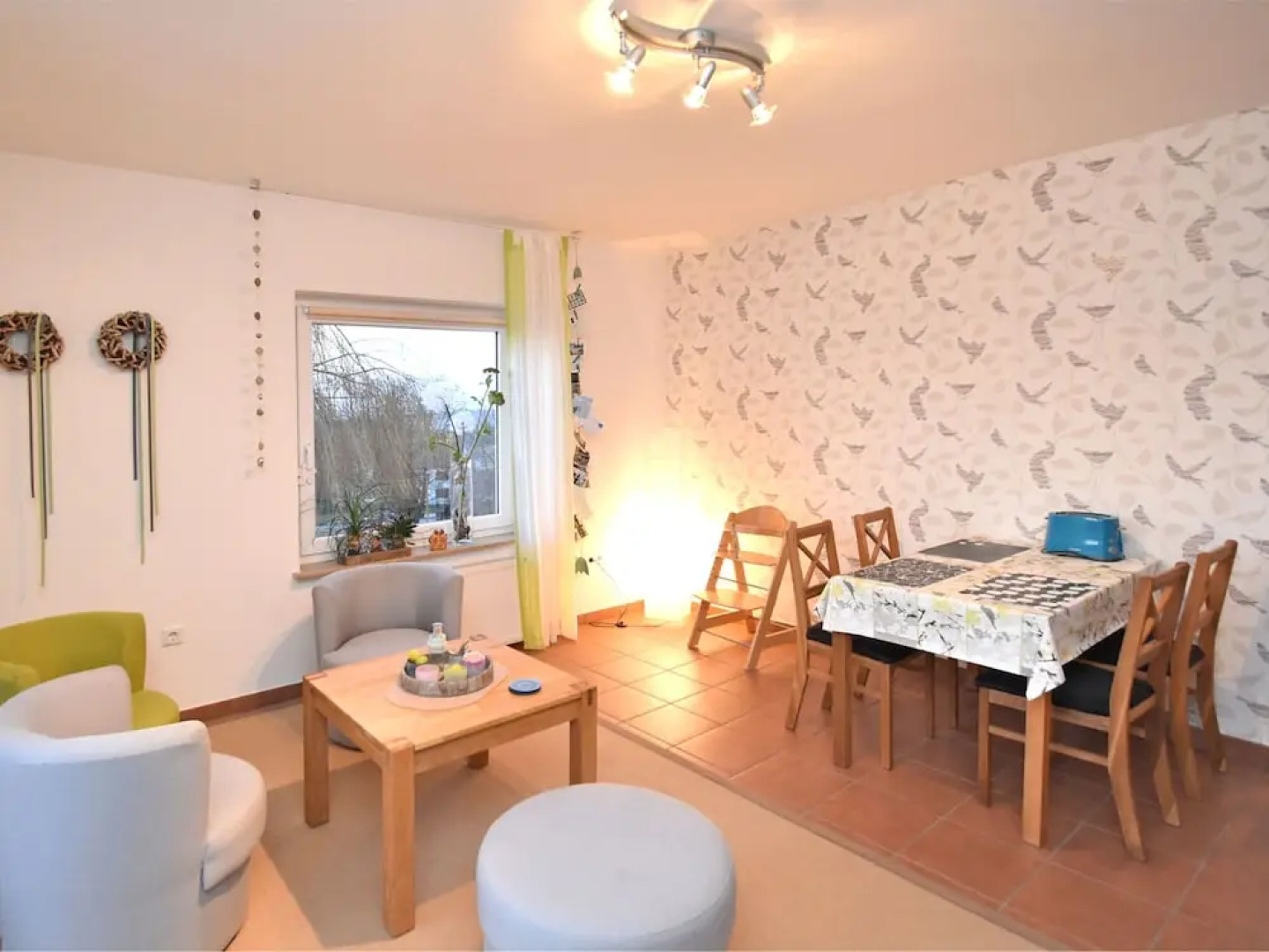 Bright Apartment With Private Balcony and use of Garden in the Weser Uplands