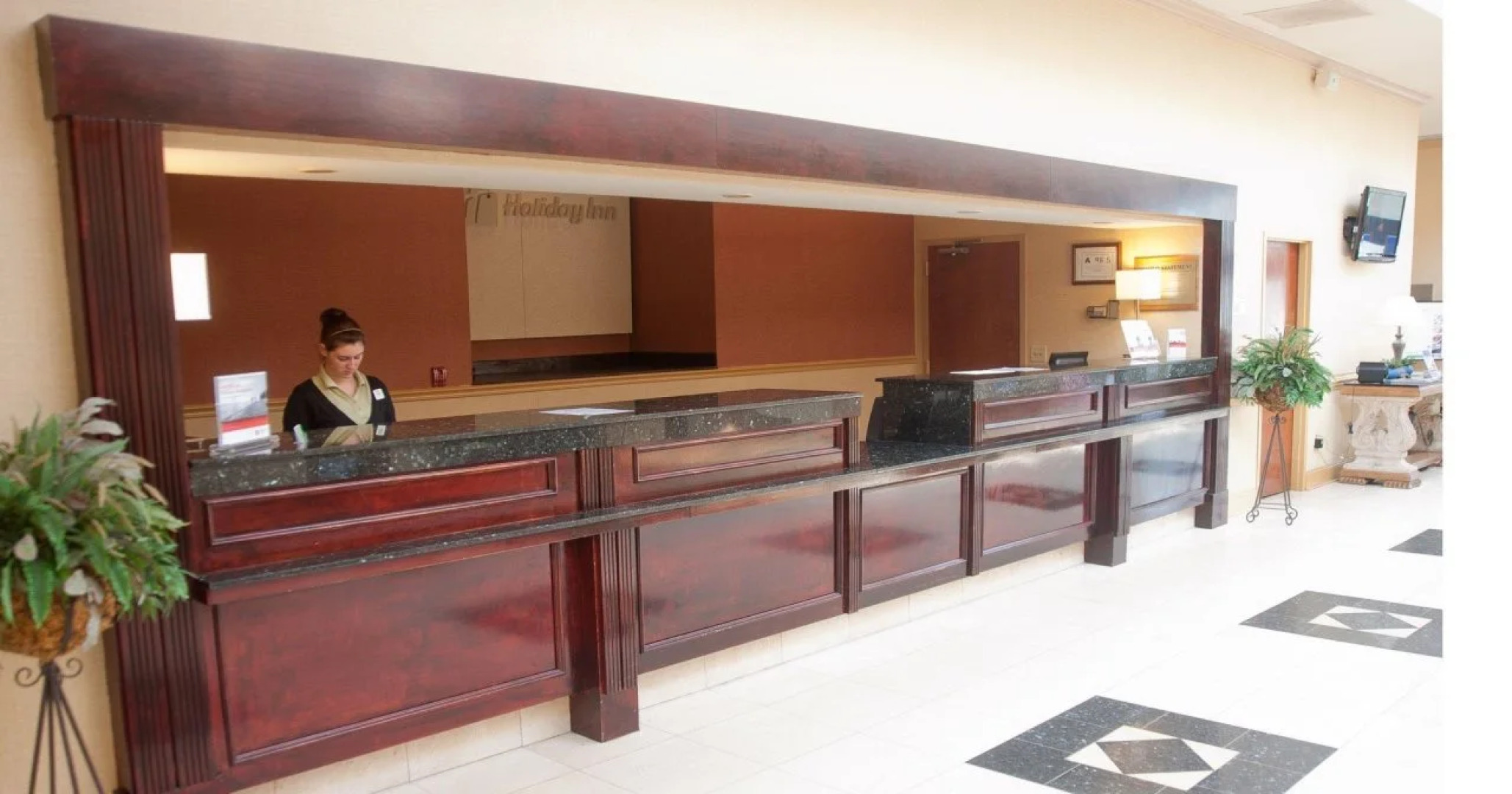 Holiday Inn Fayetteville-I-95 South