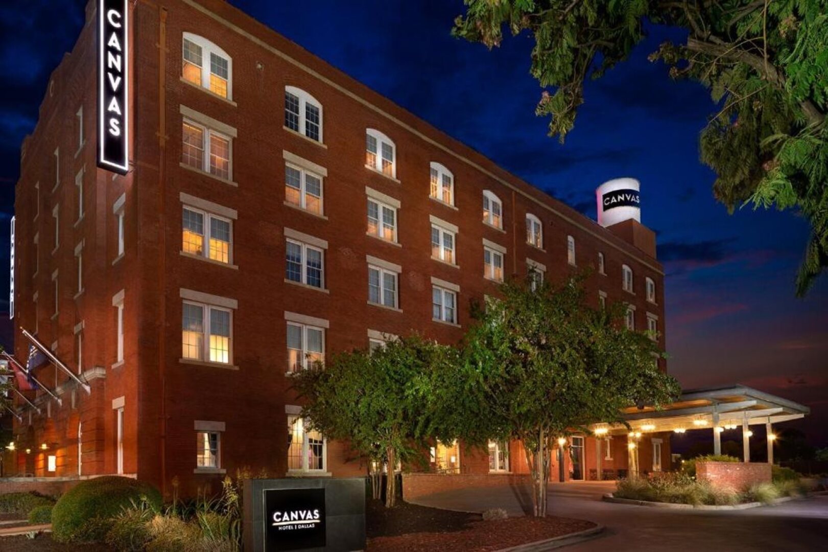 Canvas Hotel Dallas
