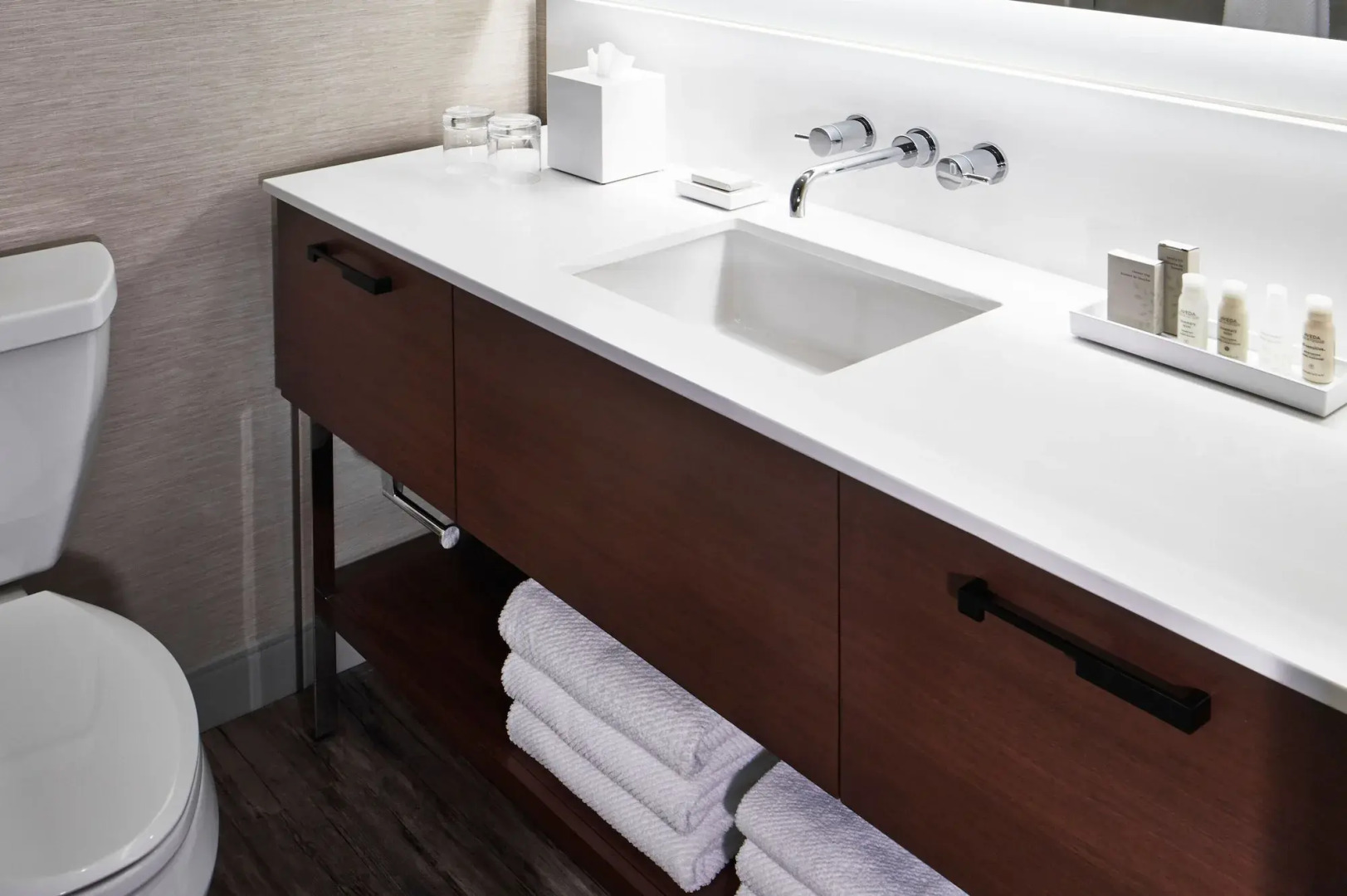 The Del Monte Lodge Renaissance Rochester Hotel & Spa