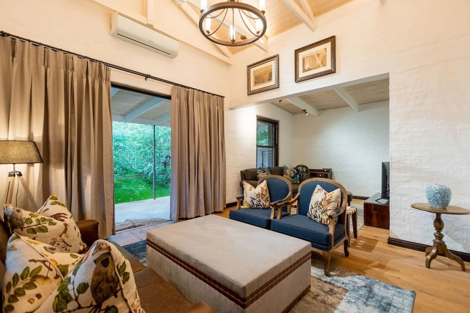 Mbano Manor Hotel Victoria Falls