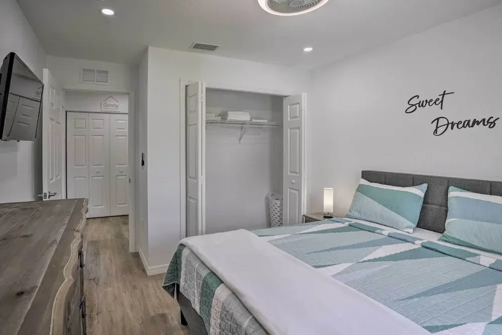 Hot Tub & Fenced Yard: Home in Sebring