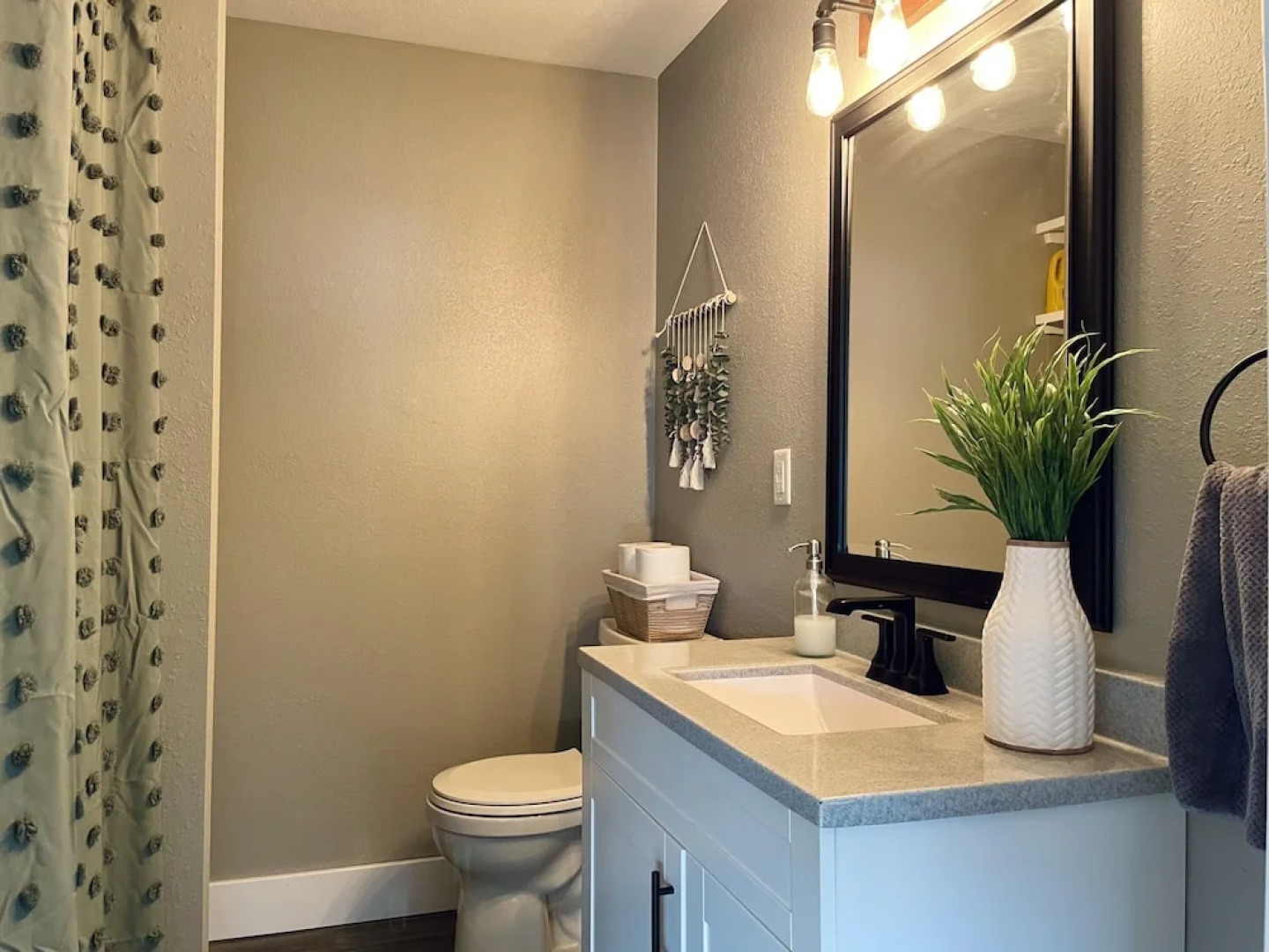 Relaxing Riverside 10 Minutes to Shipshewana