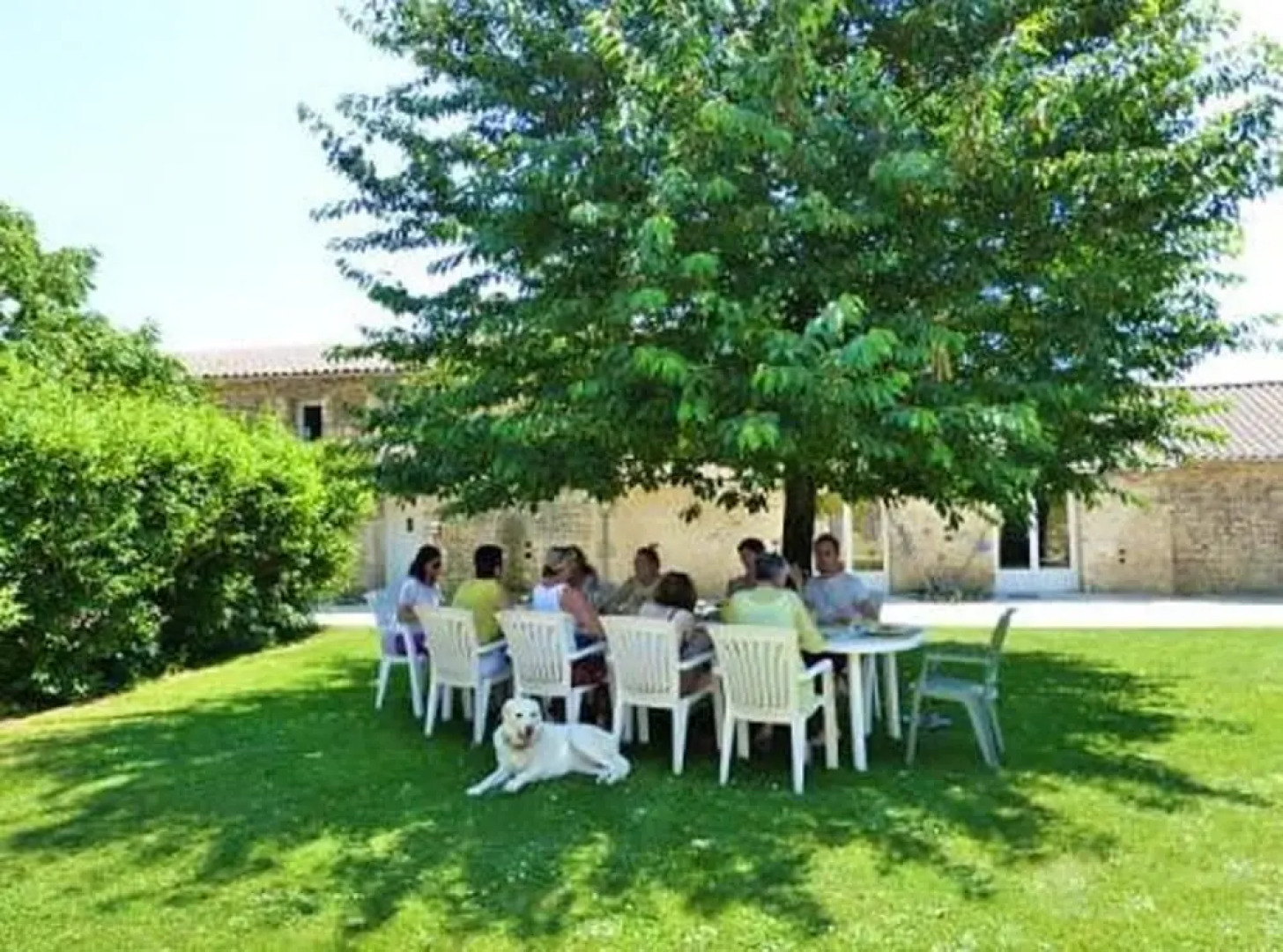 House With 2 Bedrooms in Saint-vincent-la-châtre, With Pool Access, Fu